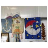 GROUP OF YARD Dï¿½COR, FLAGS, WOODEN WIND CATCHER 36