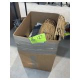 GROUP OF PLACE MATS AND DISH TOWELS