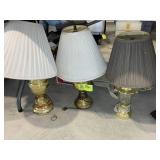 GROUP OF BRASS COLOR TABLE LAMPS