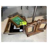 GROUP OF MISC PICTURE FRAMES, VARIOUS SIZES AND ST
