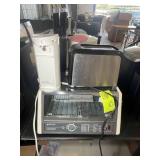 BLACK AND DECKER TOASTER OVEN, TOASTER AND CAN OPE