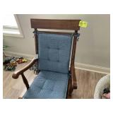 ROCKING CHAIR 25 X 29 X 39 WICKER BACK
