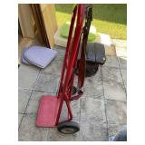 TWO WHEEL HAND TRUCK
