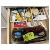 4 DRAW MISC KITCHEN ITEMS RIGHT SIDE OF SINK