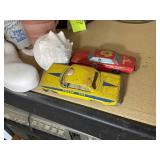MISC GROUP INCLUDING VINTAGE TIN TOY CARS FIRE CHI