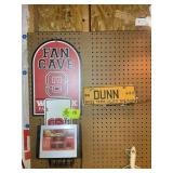 GROUP OF NC STATE THEMED ITEMS, CLOCK, SIGN, ETC