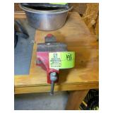 NO 5177 4 IN BENCH VISE