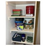 GROUP OF METAL TINS