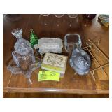 GROUP OF TRINKET BOXES AND GLASS BOWLS