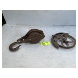 GROUP INCLUDING VINTAGE WELL TICKLE AND METAL PULL