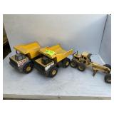 GROUP OF METAL TONKA TOY TRUCKS APPROXIMATELY 16 I