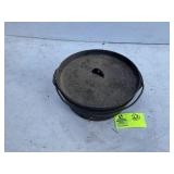 CAST IRON DUTCH OVEN WITH LID POT MART NUMBER 8 DO