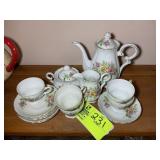 FLORAL TEA SET