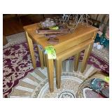 NESTING TABLES, 17 IN X 21 IN X 22 IN, NO CONTENTS