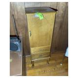 OAK COLOR JEWELRY ARMOIRE, 13.5 IN X 11.5 IN X 39