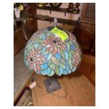 TIFFANY STYLE TABLE LAMP, PLASTIC SHADE, APPROX 26