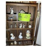 GROUP OF MINIATURE FIGURINES RIGHT SIDE OF SHELF,