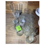 GROUP OF MISC GLASSWARE