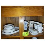 GROUP INCLUDING MISC CORELLE DISHES