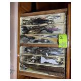 CONTETNS OF DRAWER TO RIGHT OF KITCHEN SINK, MISC