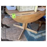 WOODEN DROP LEAF TABLE 36 IN X 39 IN X 29 IN