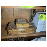 GROUP OF SMALL COUNTER TOP JEWELRY BOXES