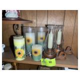 GROUP OF DECORATIVE CANDLES AND CANDLE HOLDERS