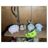 GROUP OF SMALL TRINKET BOXES, ETC