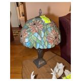 TIFFANY STYLE TABLE LAMP, PLASTIC SHADE, APPROX 26