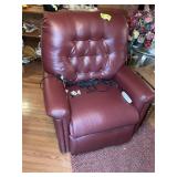 PRIDE ELECTRIC LIFT CHAIR, LIKE NEW GOOD CONDITION