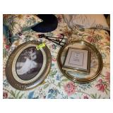 GROUP OF WALL ART, OVAL SHAPE MIRRORS, 17 IN X 23