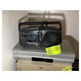 ELECTRONICS GROUP INCLUDING TOSHIBA DVD/VHS PLAYER