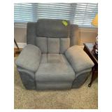 COASTER UPHOLSTERED ELECTRIC RECLINER, ITEM NO 609