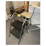 PAIR OF STEP STOOLS