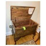 LANE CEDAR CHEST, 30 IN X 18 IN X 29 IN, LOCK HAS