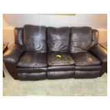 RECLINING SOFA, MIDDLE DOES NOT RECLINE ONLY THE E