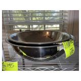 LARGE BOWL AND STRAINER