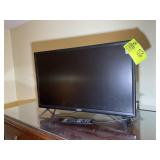VIZIO FLAT SCREEN TV, MODEL 10213203221, WITH REMO