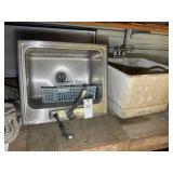 PAIR OF UTILITY SINKS