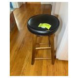 BAR STOOL 26IN SEAT HEIGHT