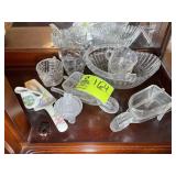 GROUP OF GLASS DECORITVE ITEMS