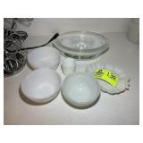 GROUP OF GLASS BAKING DISHES