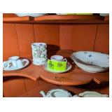 THIRD SHELF CORNER CABINET LARGE DECORATIVE BOWL T