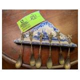 DELFT BLUE CERAMIC WALL HANGING SPOON HOLDER WITH