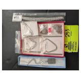 GROUP OF MISCELLANEOUS COSTUME JEWELRY, LORALYN DE