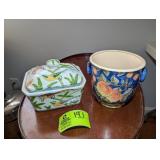 PAIR OF DECORATIVE POTS ONE WITH LID