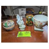 GROUP OF DECORATIVE ITEMS SMALL CHINESE FIGURE UNI