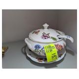 CORDON BLEU HAND DECORATED IN USA SOUP TERRAIN WIT