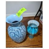 PAIR OF DECORATIVE VASES LARGE METAL VASE 14 IN TA