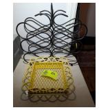 GROUP INCLUDING METAL WINE RACK AND METAL BASKET